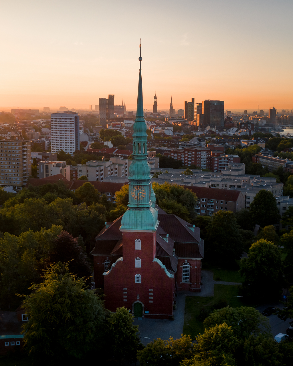 
St. Trinitatis Elphilharmonie view
