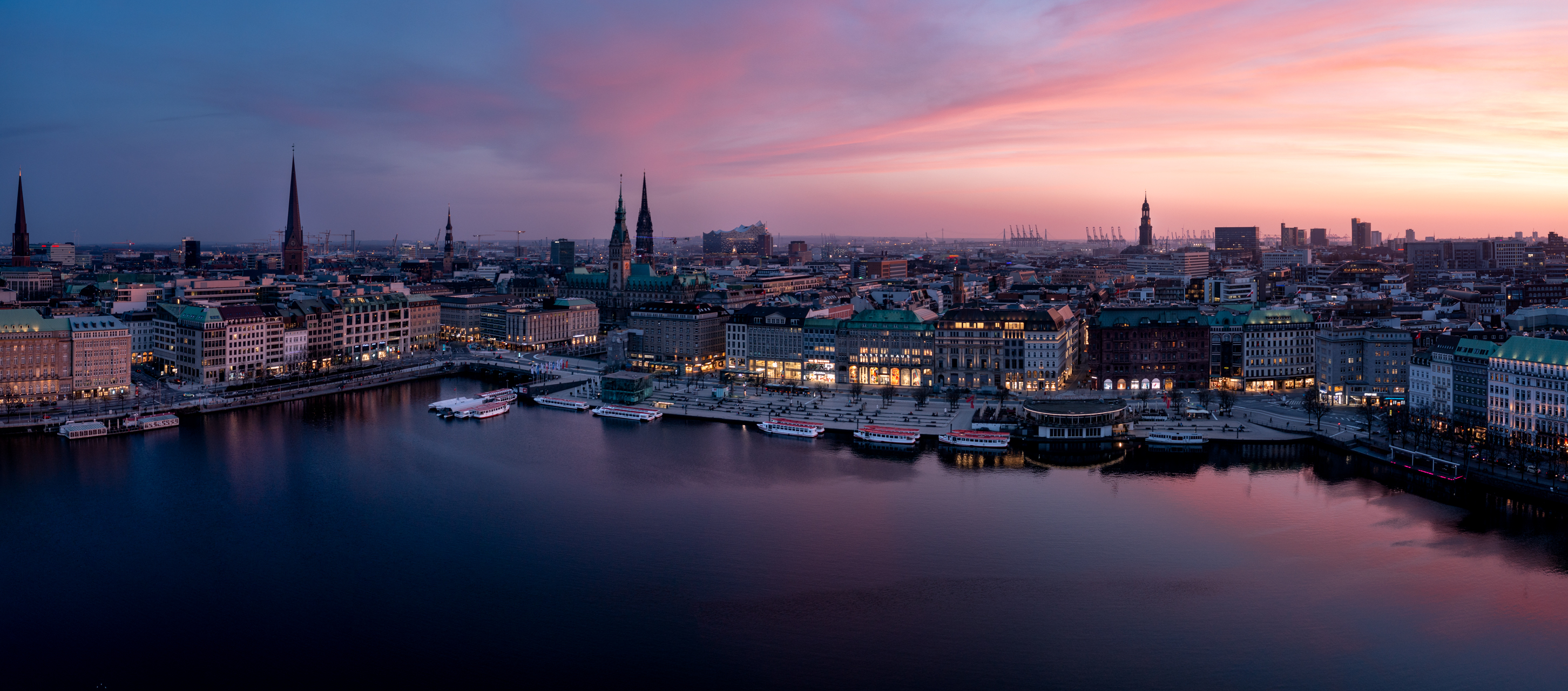 
Binnenalster during sunset
