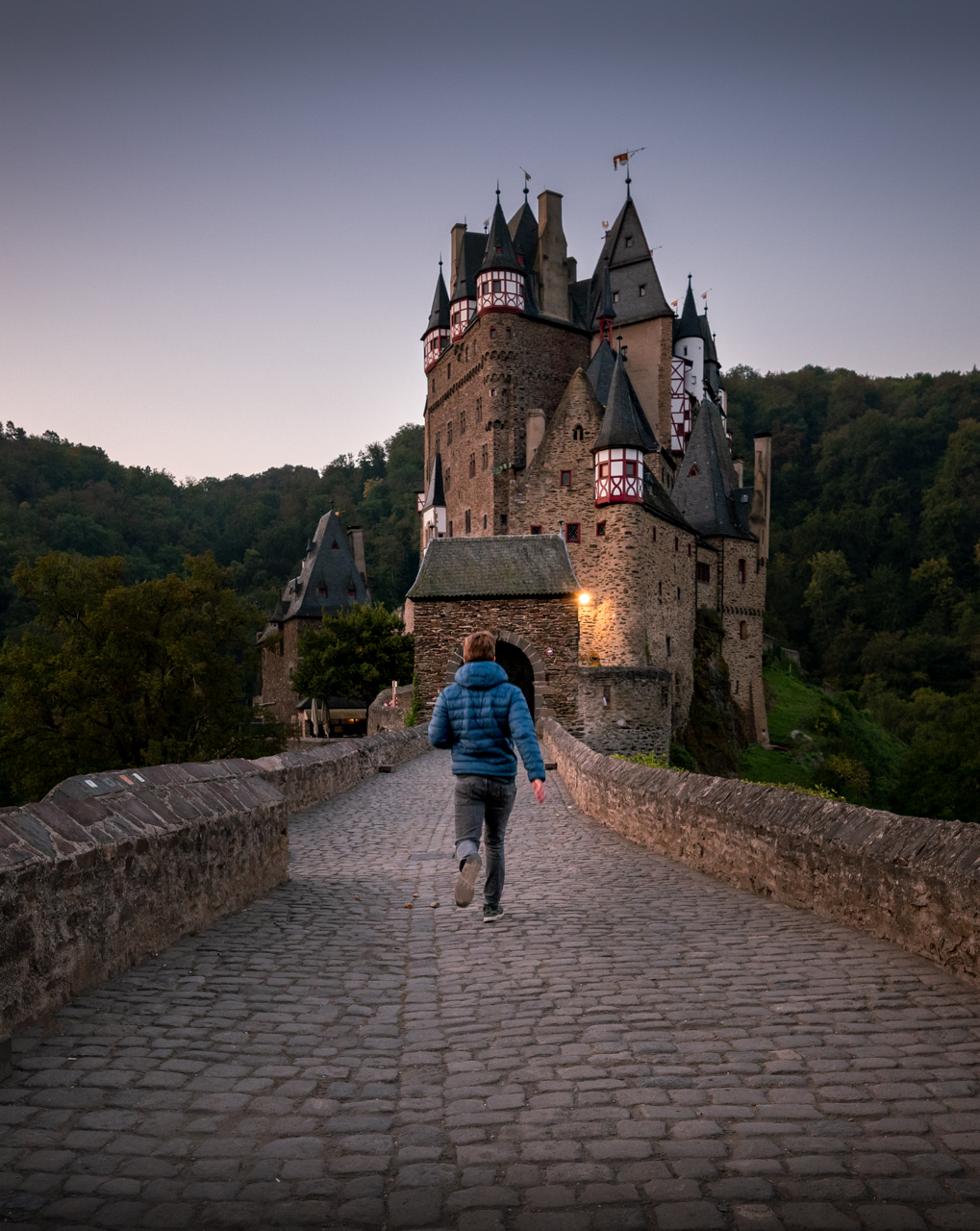 
Burg Eltz Selfie.
